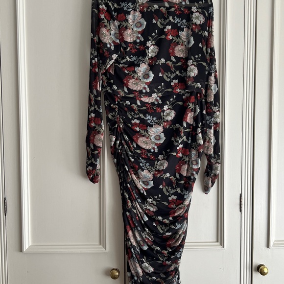 WILD BLOOM MATERNITY & NURSING DRESS. Ripe Maternity. Size XL. - Picture 5 of 8